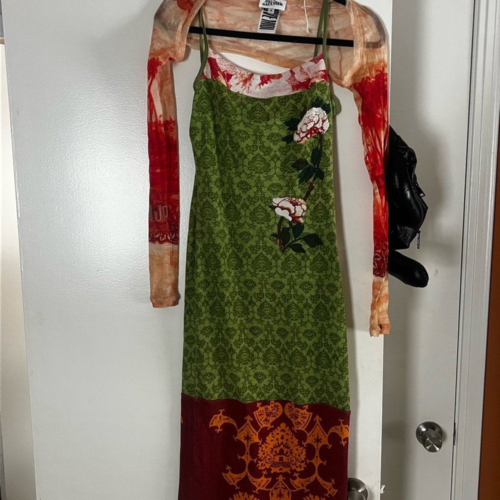 SOLD Jane Doe Collection 90’s Y2K Floral Vintage Mid Length Dress with Beaded